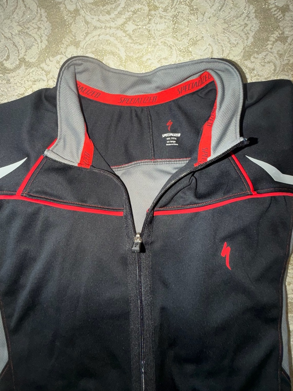 Specialized Men's Black and Red Performance Cycling Jacket